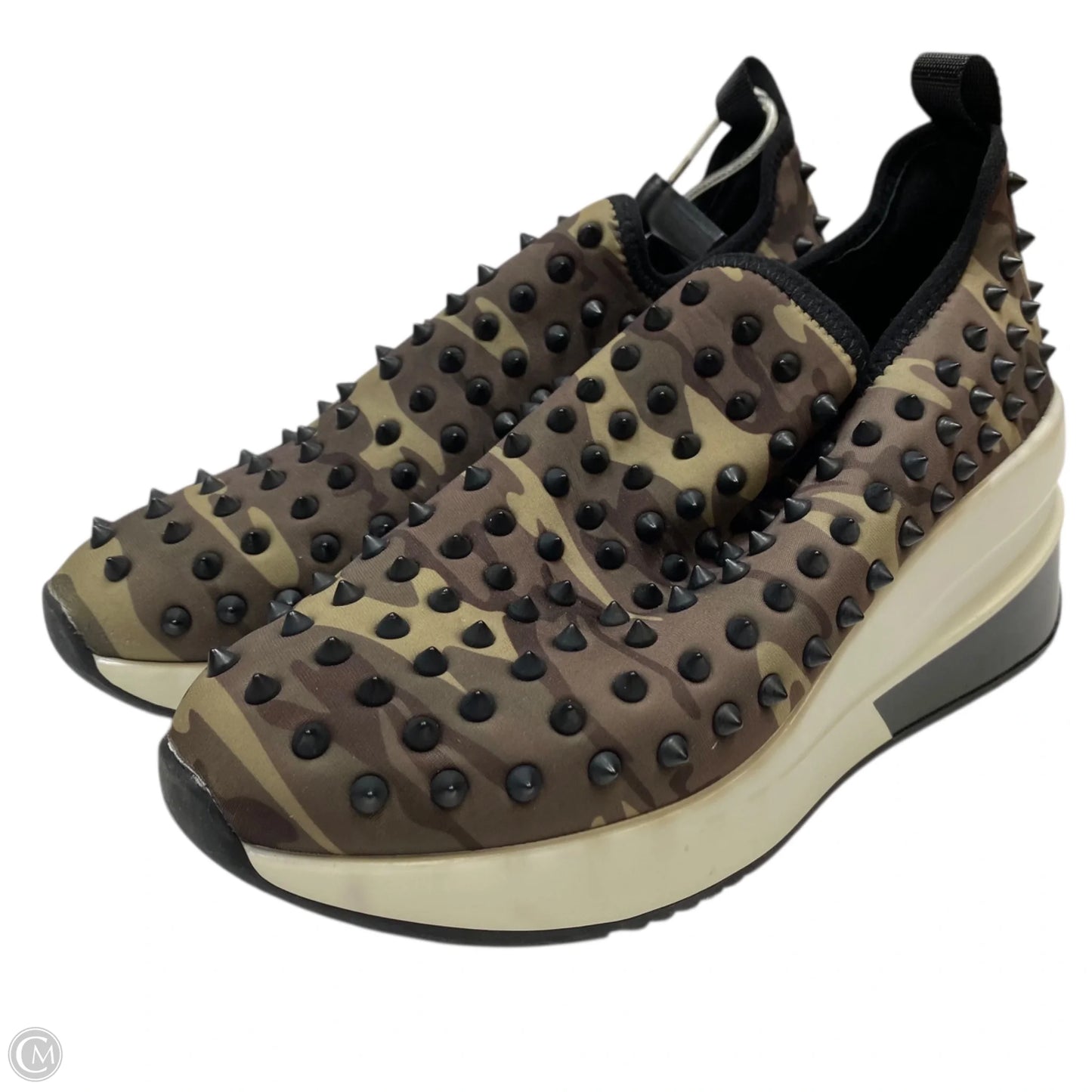 Shoes Sneakers By Gianni Bini In Camouflage Print, Size: 7