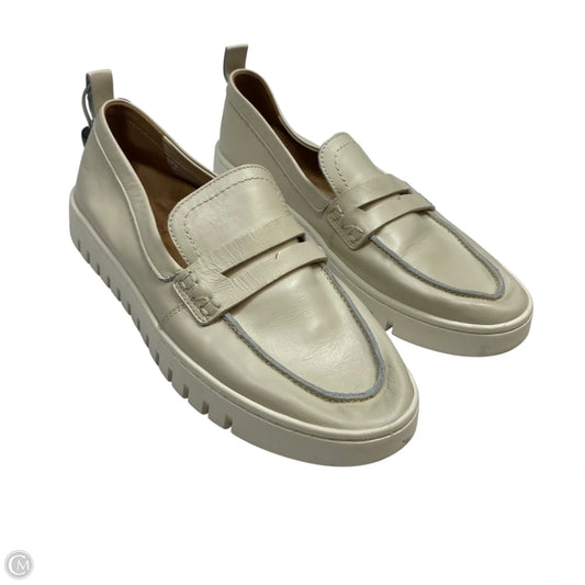 Shoes Flats By Vionic In Cream, Size: 8