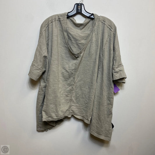 Top Short Sleeve By Shein In Grey, Size: 2x