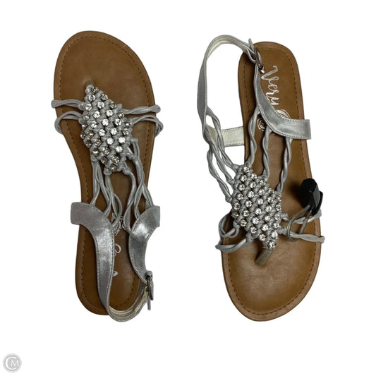 Sandals Flats By Very G In Silver, Size: 9
