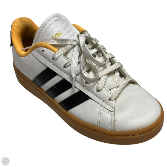 Shoes Sneakers By Adidas In White, Size: 9