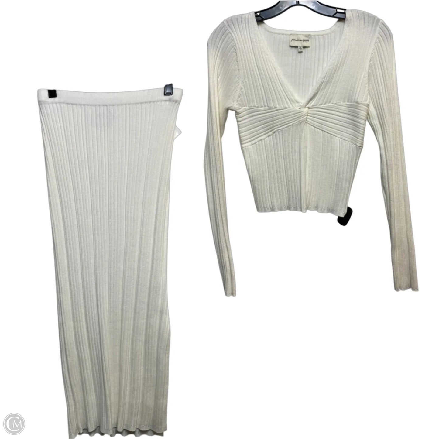 Skirt Set 2pc By Clothes Mentor In Cream, Size: S