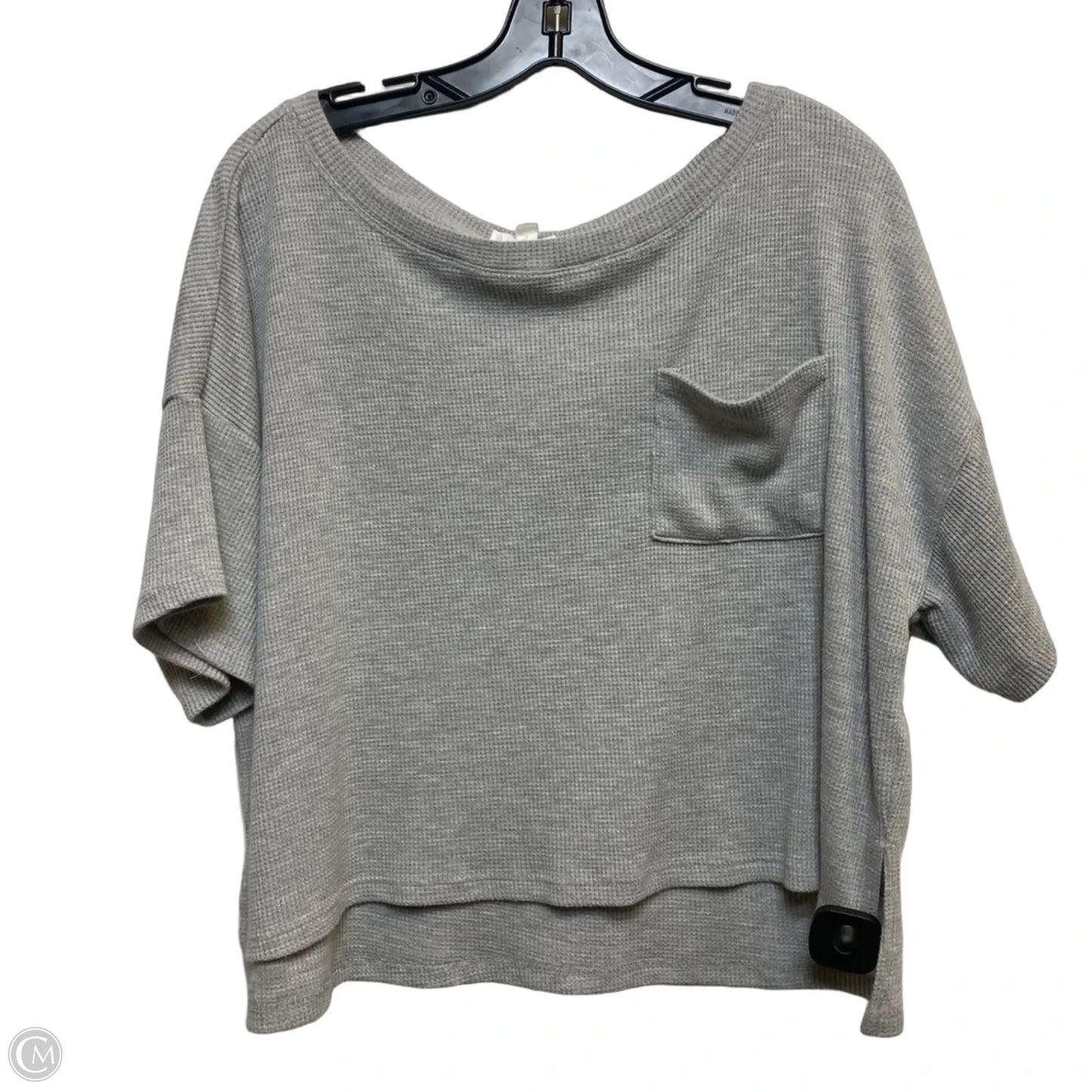 Top Short Sleeve By Olive And Oak In Grey, Size: M