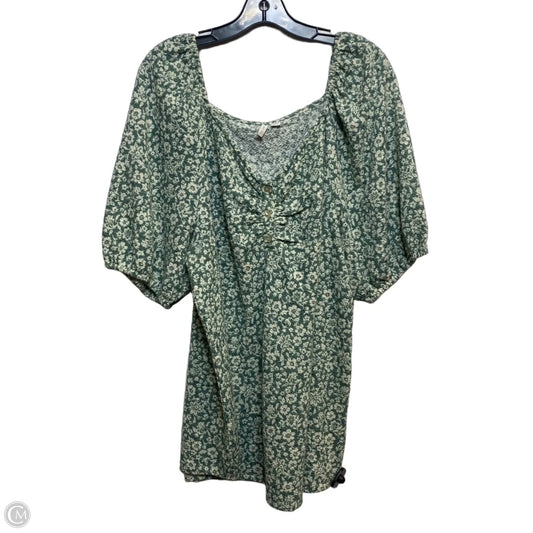 Top Short Sleeve By Cato In Cream & Green, Size: 1x