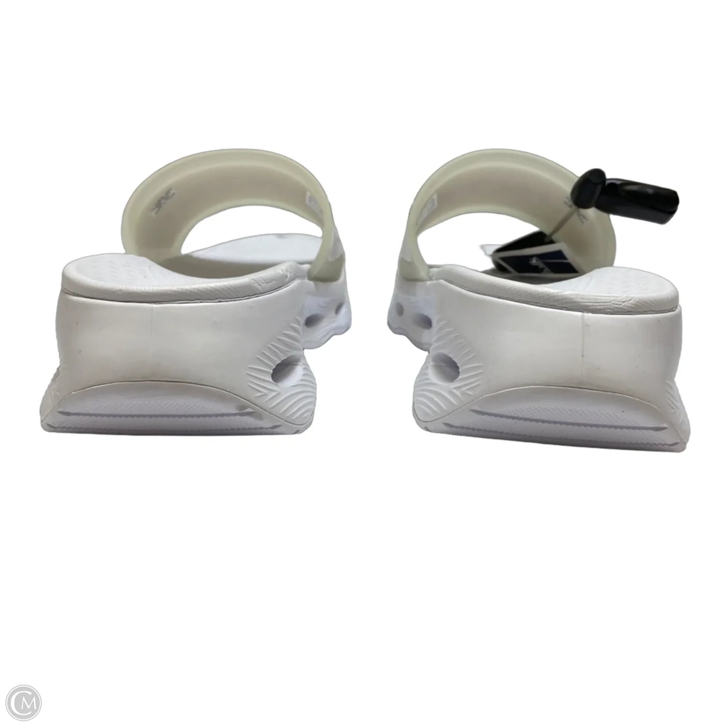 Sandals Designer By Hunter In White, Size: 9