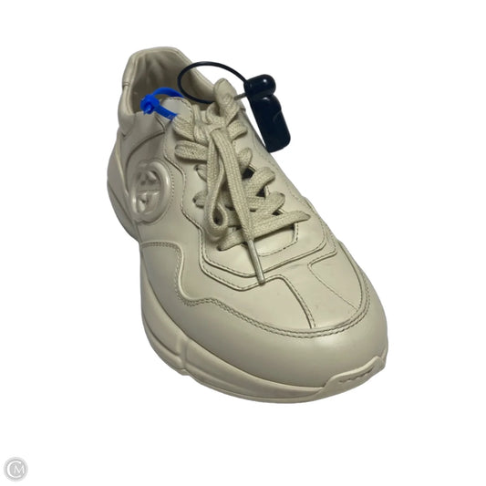 Shoes Luxury Designer By Gucci In Cream, Size: 7.5