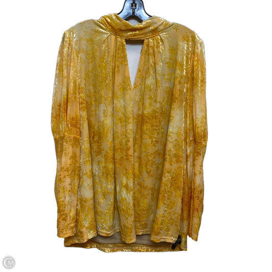 Top Long Sleeve By Cato In Yellow, Size: 1x