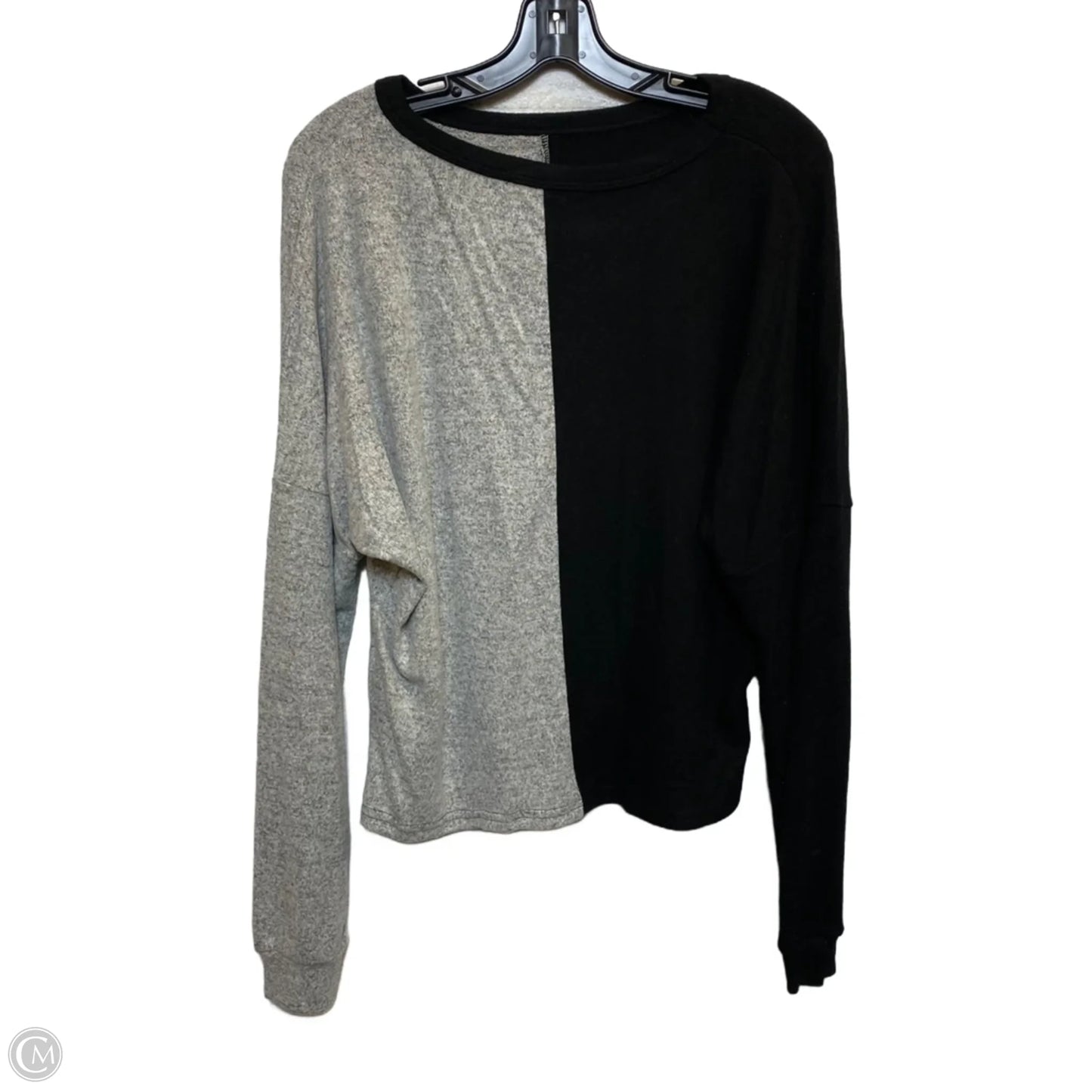 Top Long Sleeve By Cbrand In Grey, Size: M
