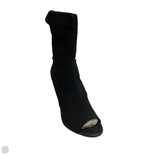 Shoes Designer By Stuart Weitzman In Black, Size: 9