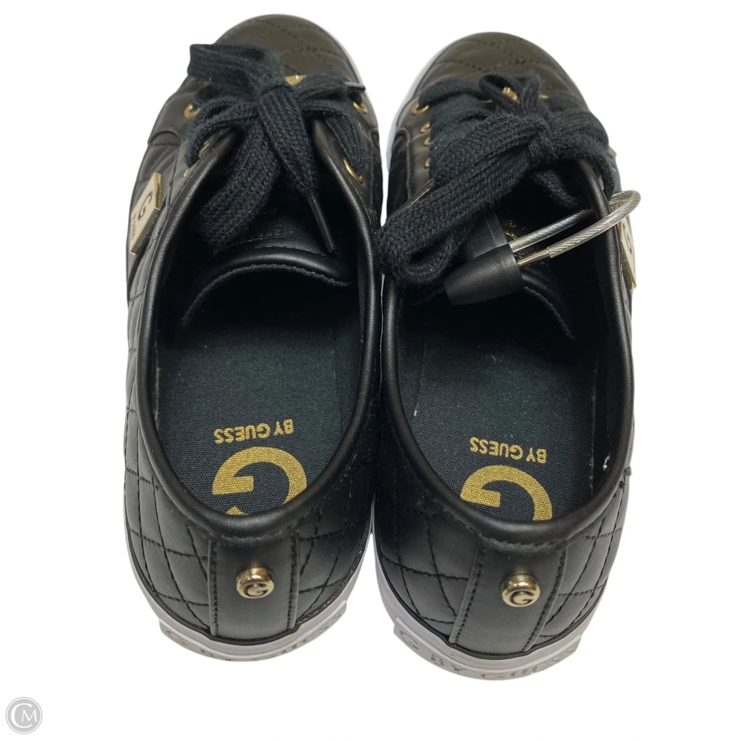 Shoes Sneakers By Guess In Black, Size: 7