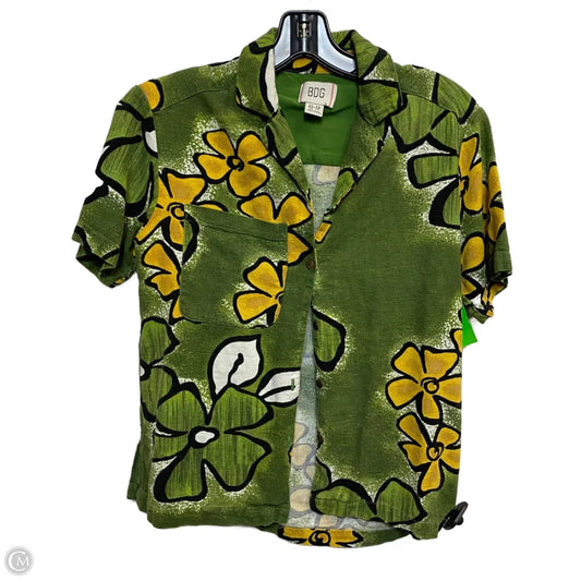 Top Short Sleeve By Urban Outfitters In Green, Size: Xs