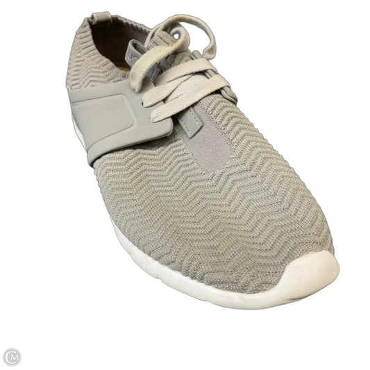 Shoes Designer By Ugg In Grey, Size: 9.5