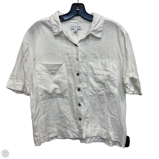 Top Short Sleeve By Clothes Mentor In White, Size: M