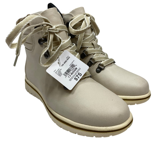 Boots Ankle Flats By St Johns Bay In Cream, Size:7.5