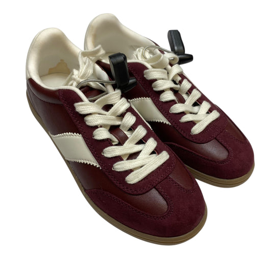 Shoes Sneakers By Universal Thread In Red & White, Size:7