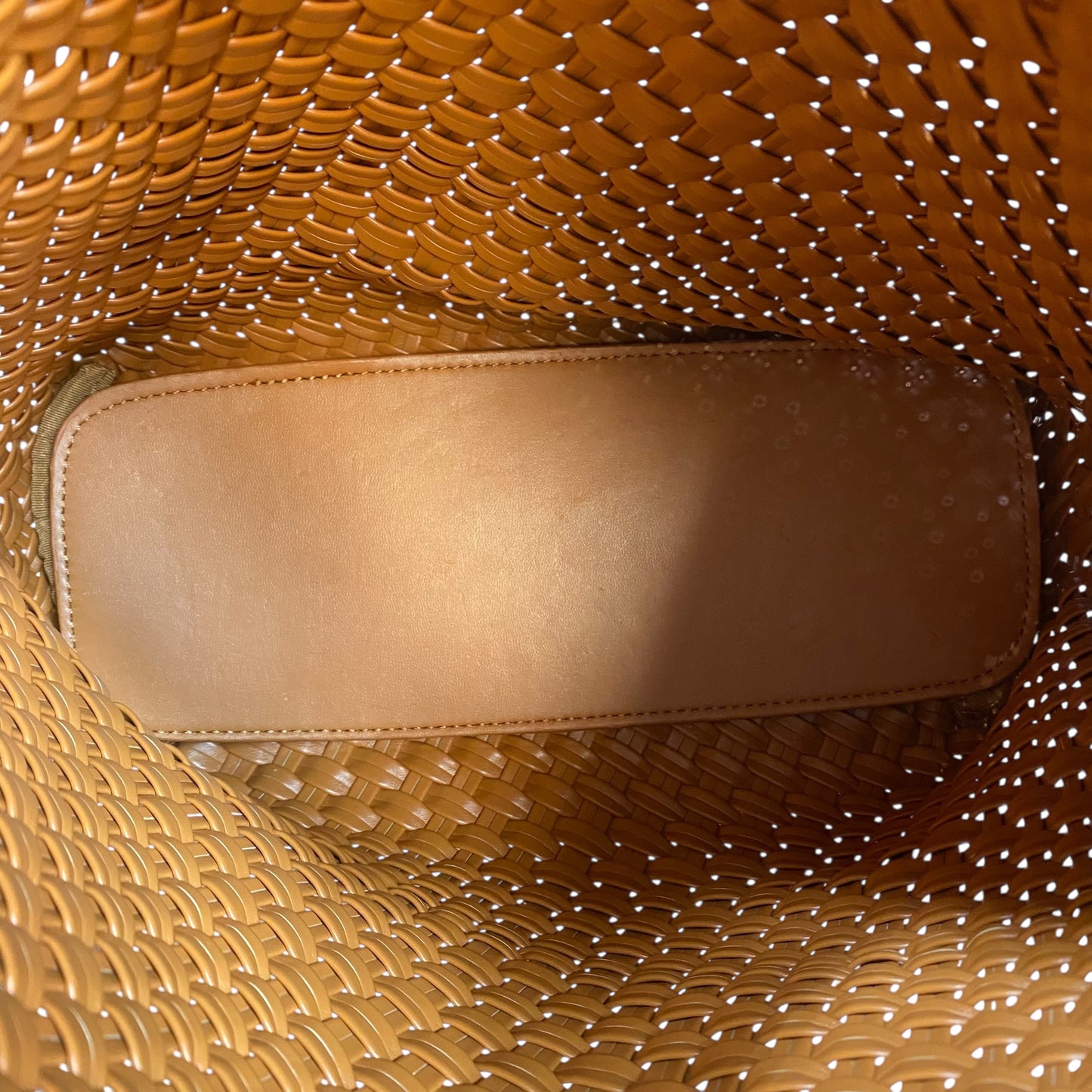 Handbag By   Clothes Mentor In Orange, Size:Medium