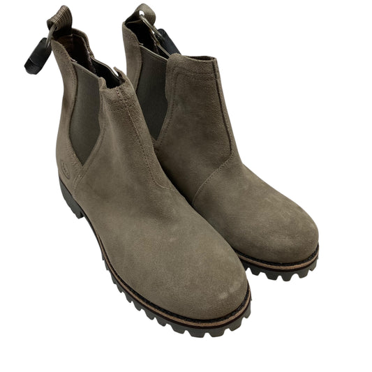 Boots Ankle Flats By Chacos In Grey, Size:7