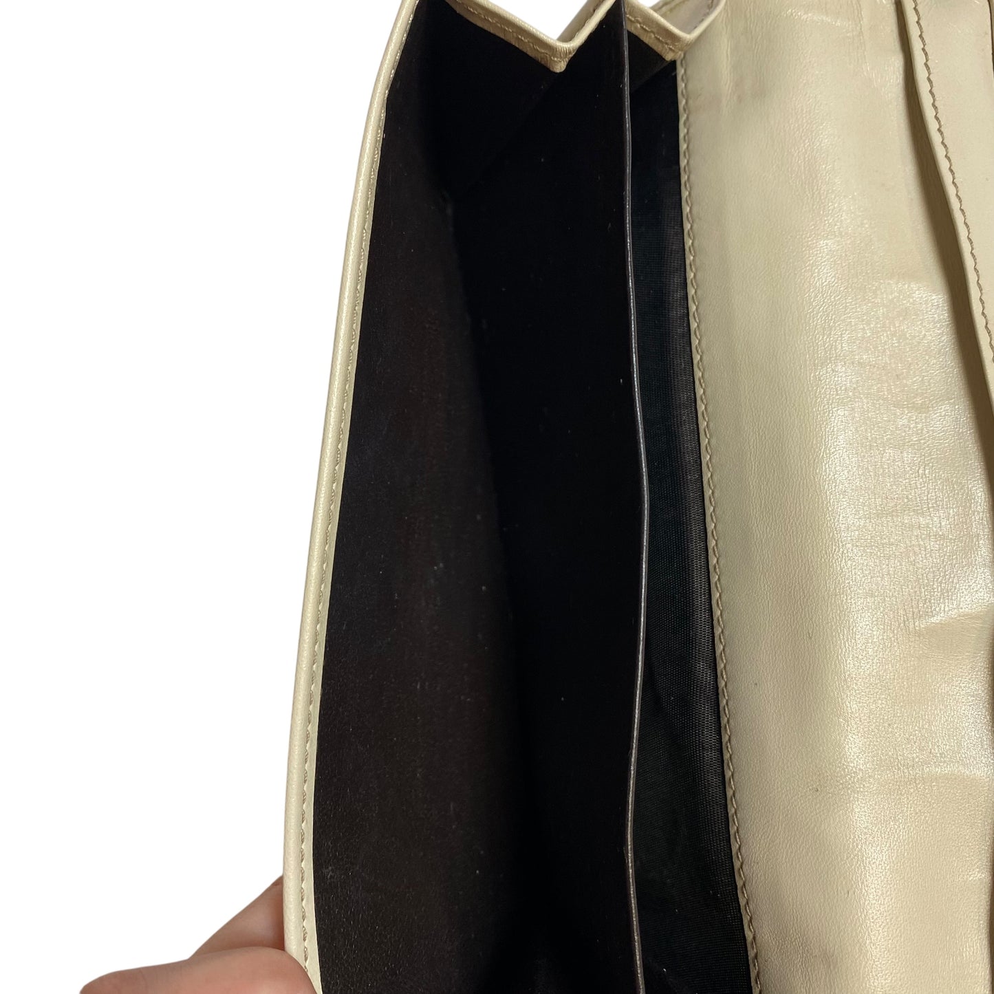 Wallet Luxury Designer By Gucci In Cream & Tan, Size:Medium