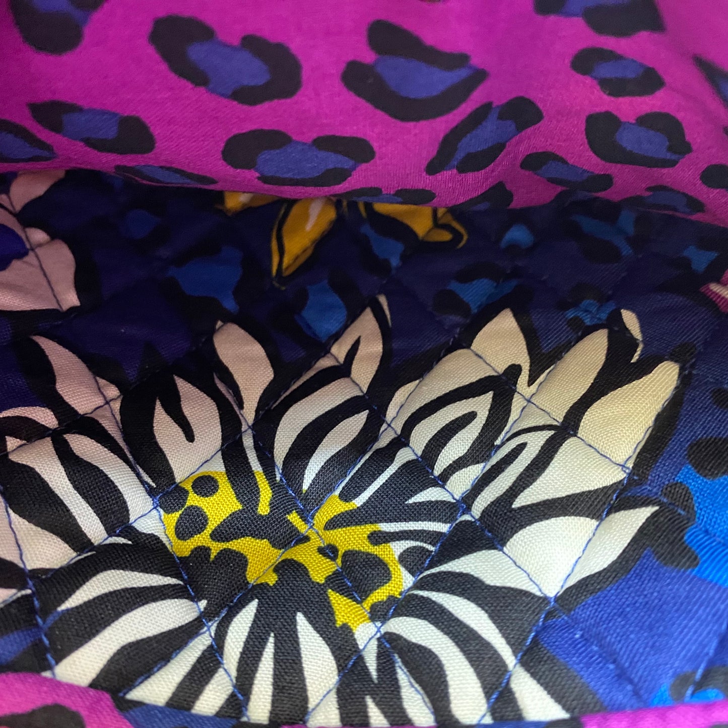 Handbag By Vera Bradley, Size: Medium