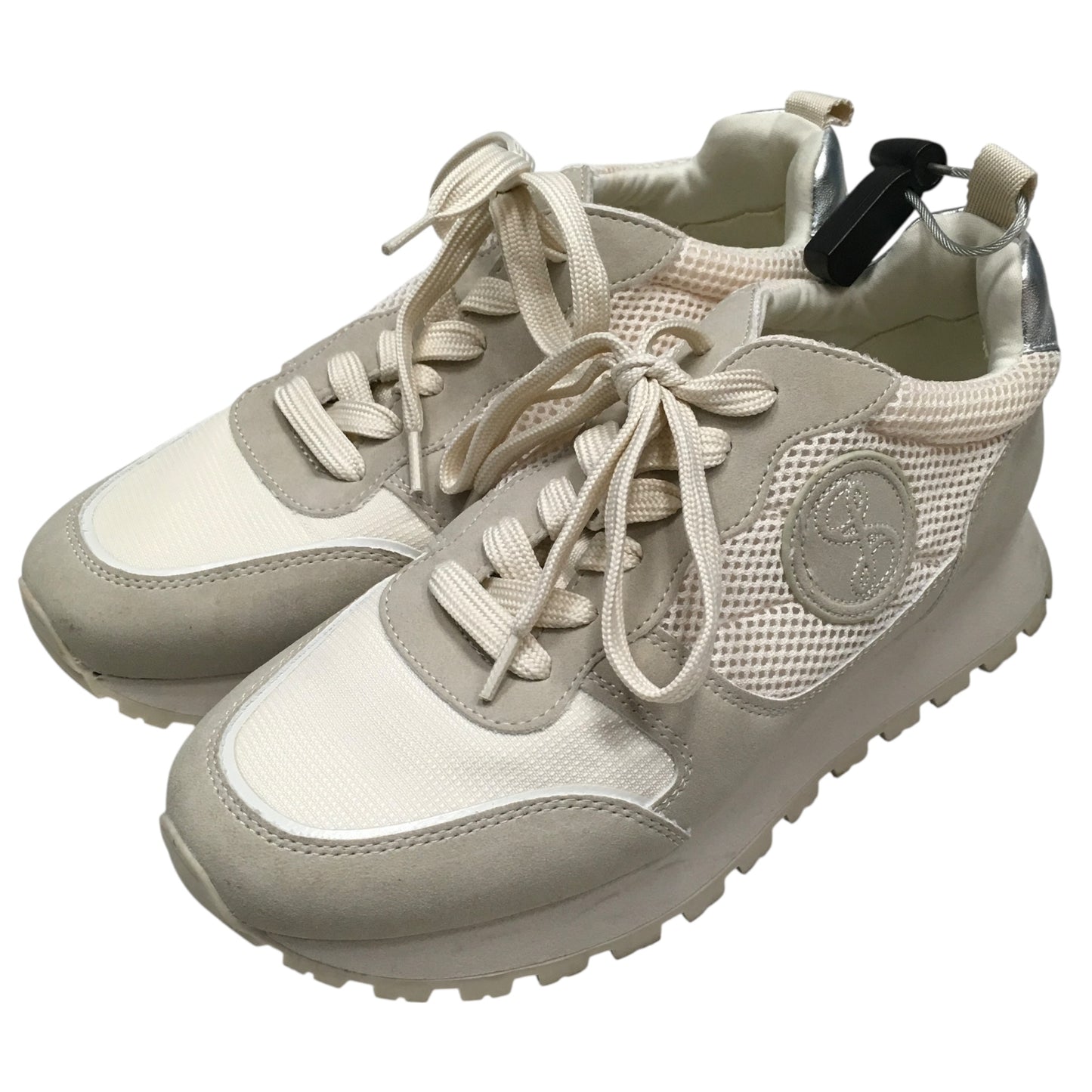 Shoes Sneakers By Sam And Libby In Cream, Size:7.5