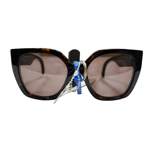 Sunglasses Luxury Designer By Gucci In Tortoise Shell Print